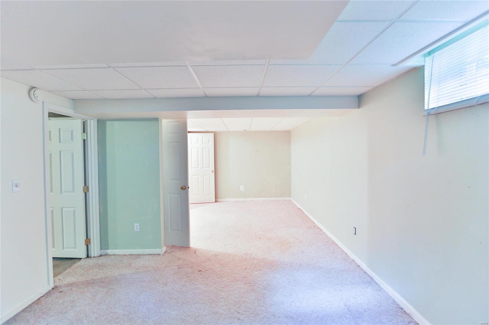 1132 Reavis Barracks Road St. Louis, MO 63125 - Photo 33 of 36 Gallery Image 33