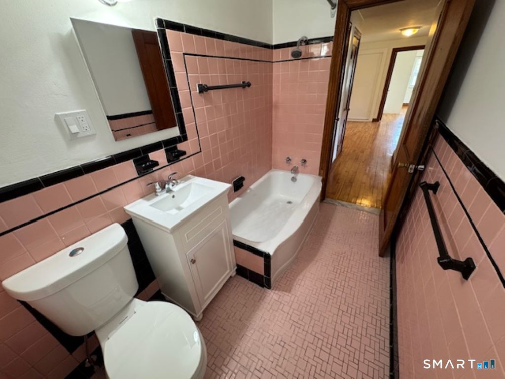 61 Arch Street Naugatuck, CT 06770 - Photo 8 of 16 Gallery Image 8