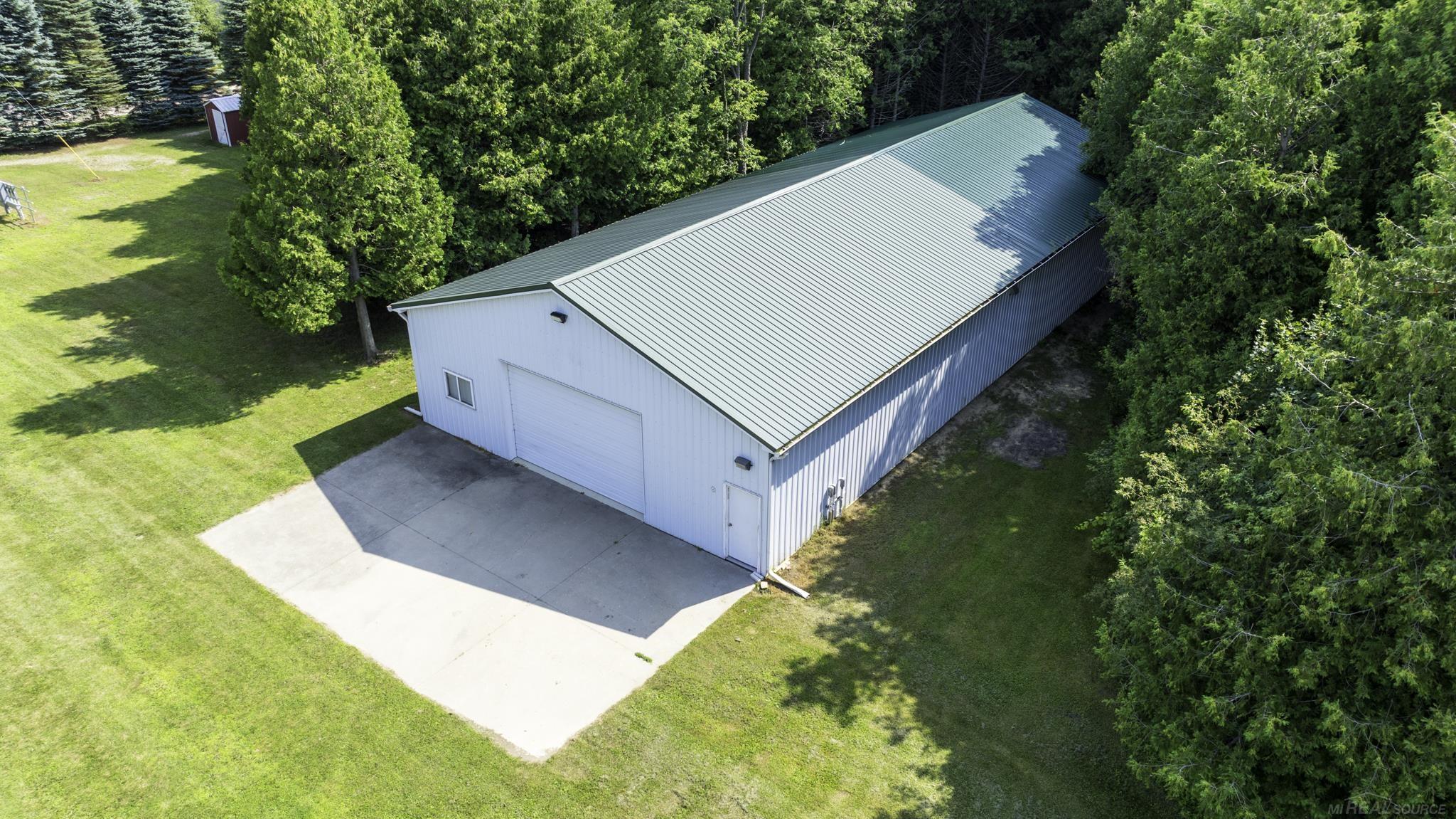 3300 North State Road Deckerville, MI 48427 - Photo 2 of 99