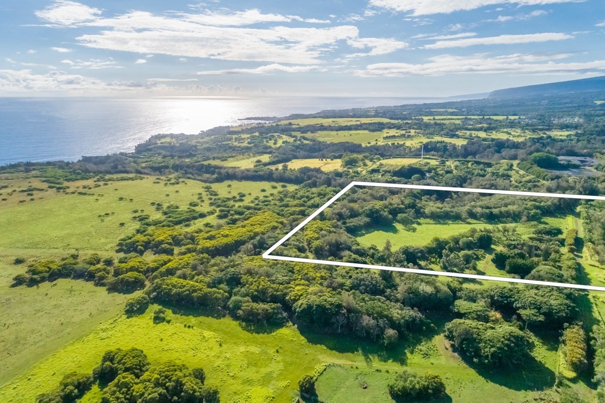 Union Mill Road Kapaau, HI 96755 - Photo 14 of 24 a view of a city