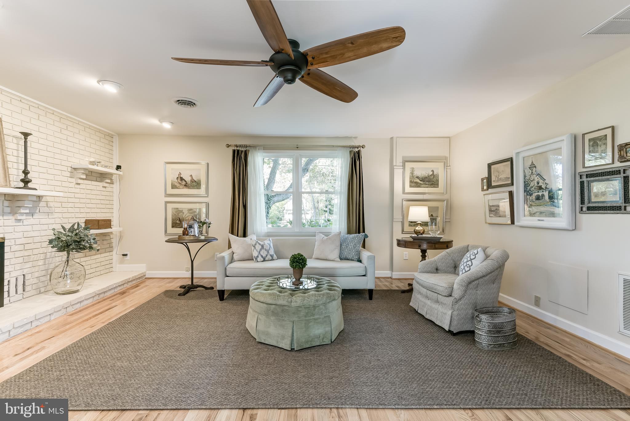 709 Black Forest Road Annapolis, MD 21409 - Photo 7 of 49 Large living room