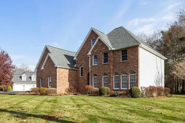 $649,900 | 161 Wild Flower Circle, Westfield, MA 01085