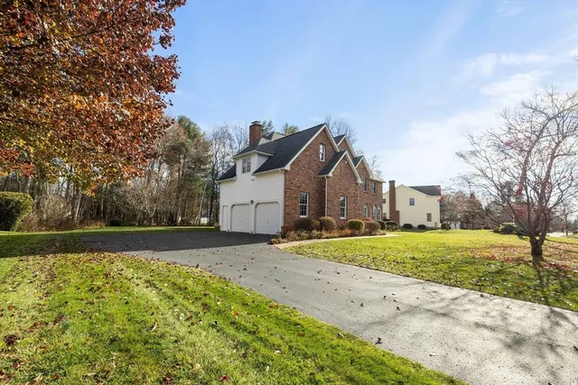 $649,900 | 161 Wild Flower Circle, Westfield, MA 01085