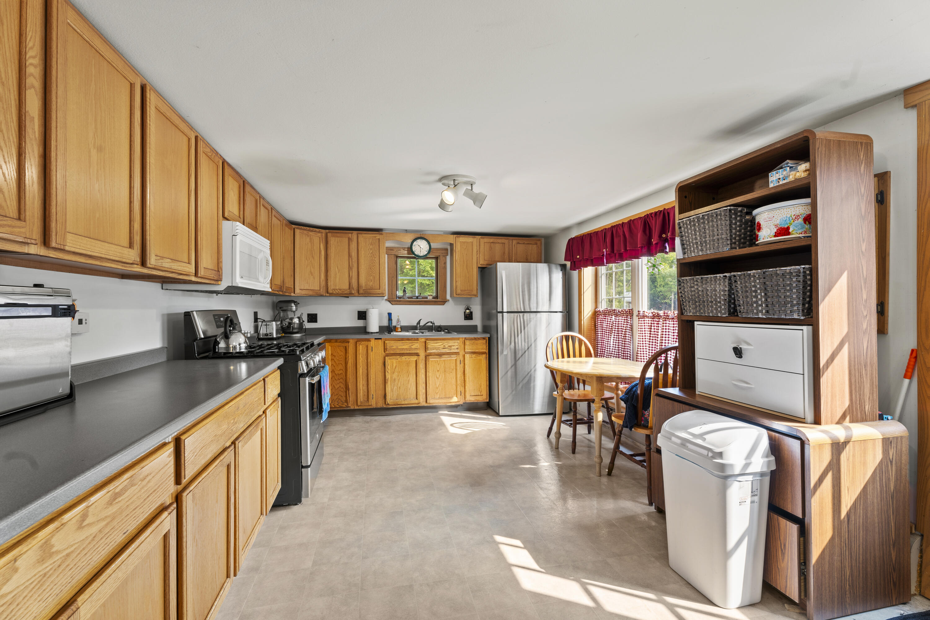 8 Sunken Bridge Road Winterport, ME 04496 - Photo 8 of 31 DSC03382