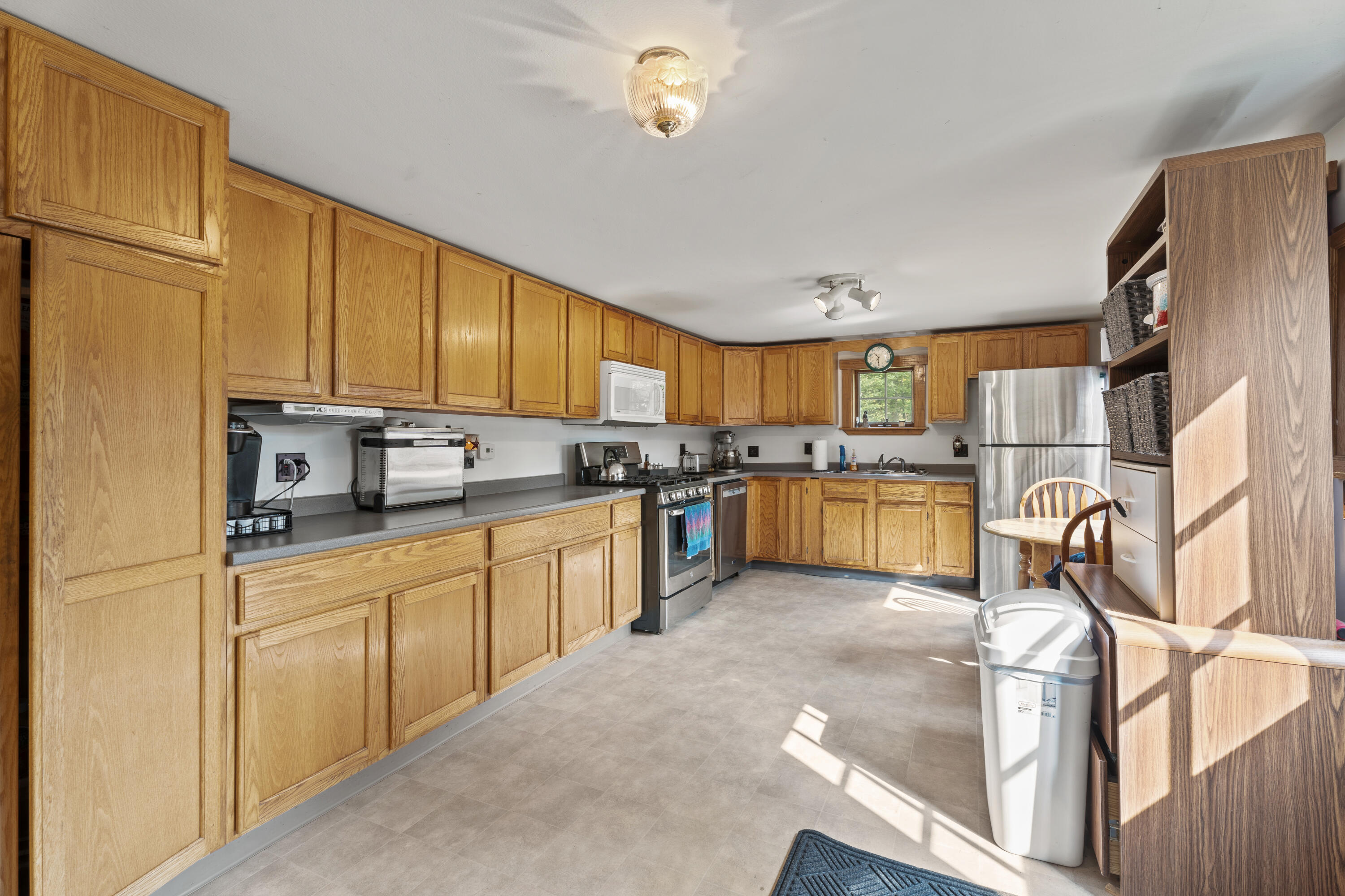 8 Sunken Bridge Road Winterport, ME 04496 - Photo 9 of 31 DSC03385