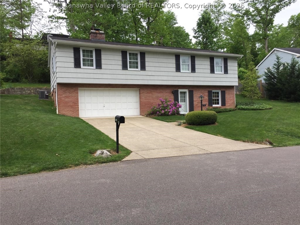 1394 Nottingham Road Charleston, WV 25314 - Photo 2 of 22 Gallery Image 2