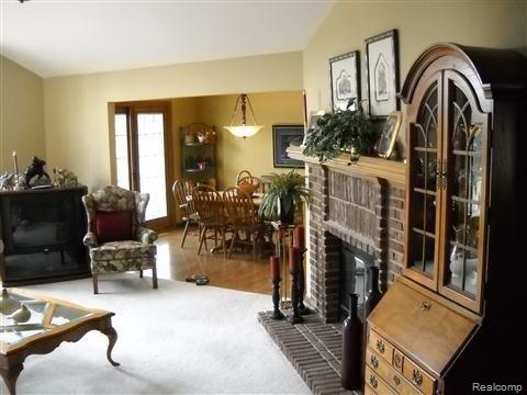 3101 Primrose Drive Rochester, MI 48307 - Photo 14 of 16 DSCN0379 (Custom)