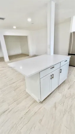 $3,250 | 1800 Southwest 87th Avenue, Miami, FL 33165