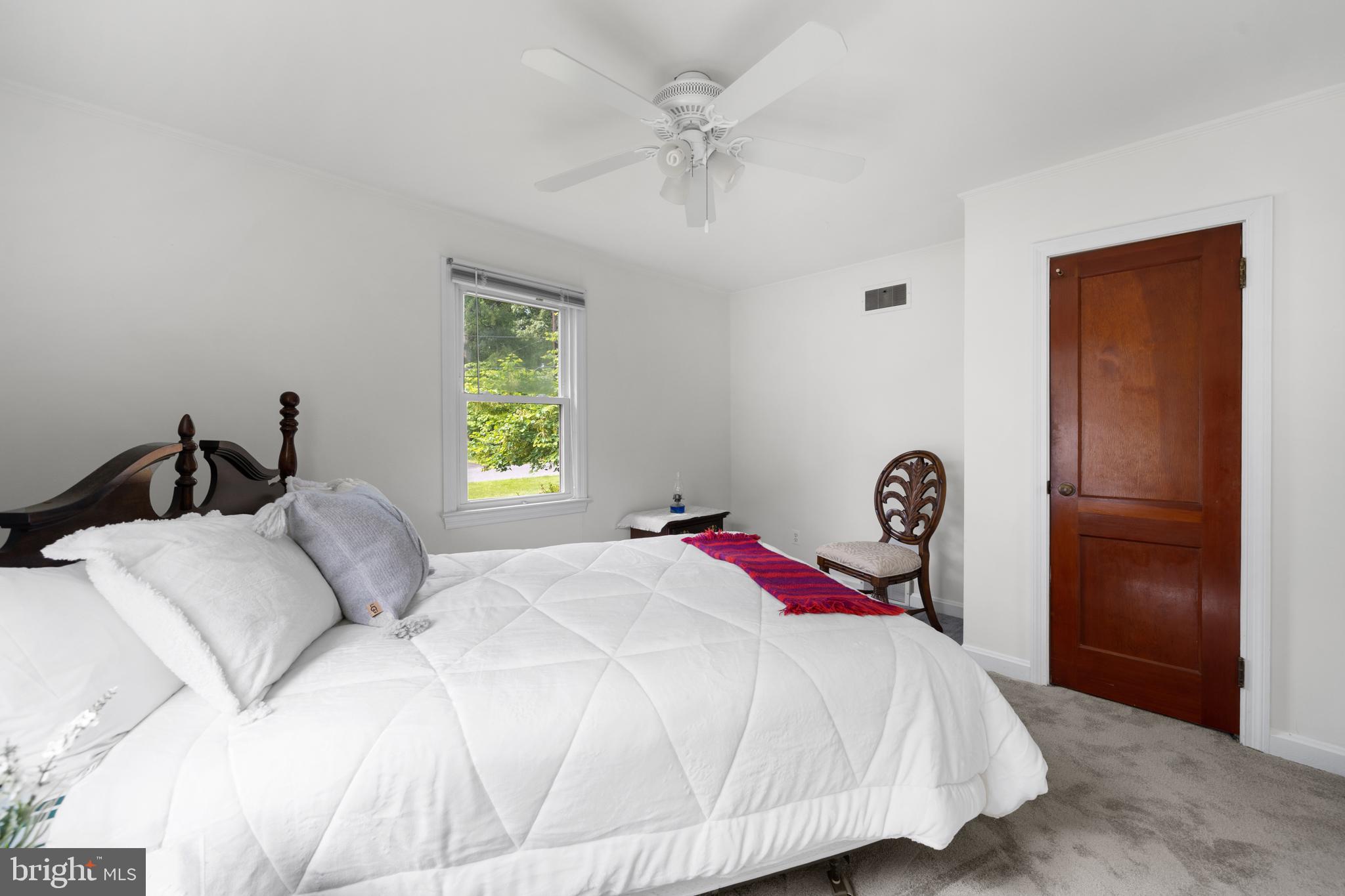 6304 Woodley Road Clinton, MD 20735 - Photo 11 of 32