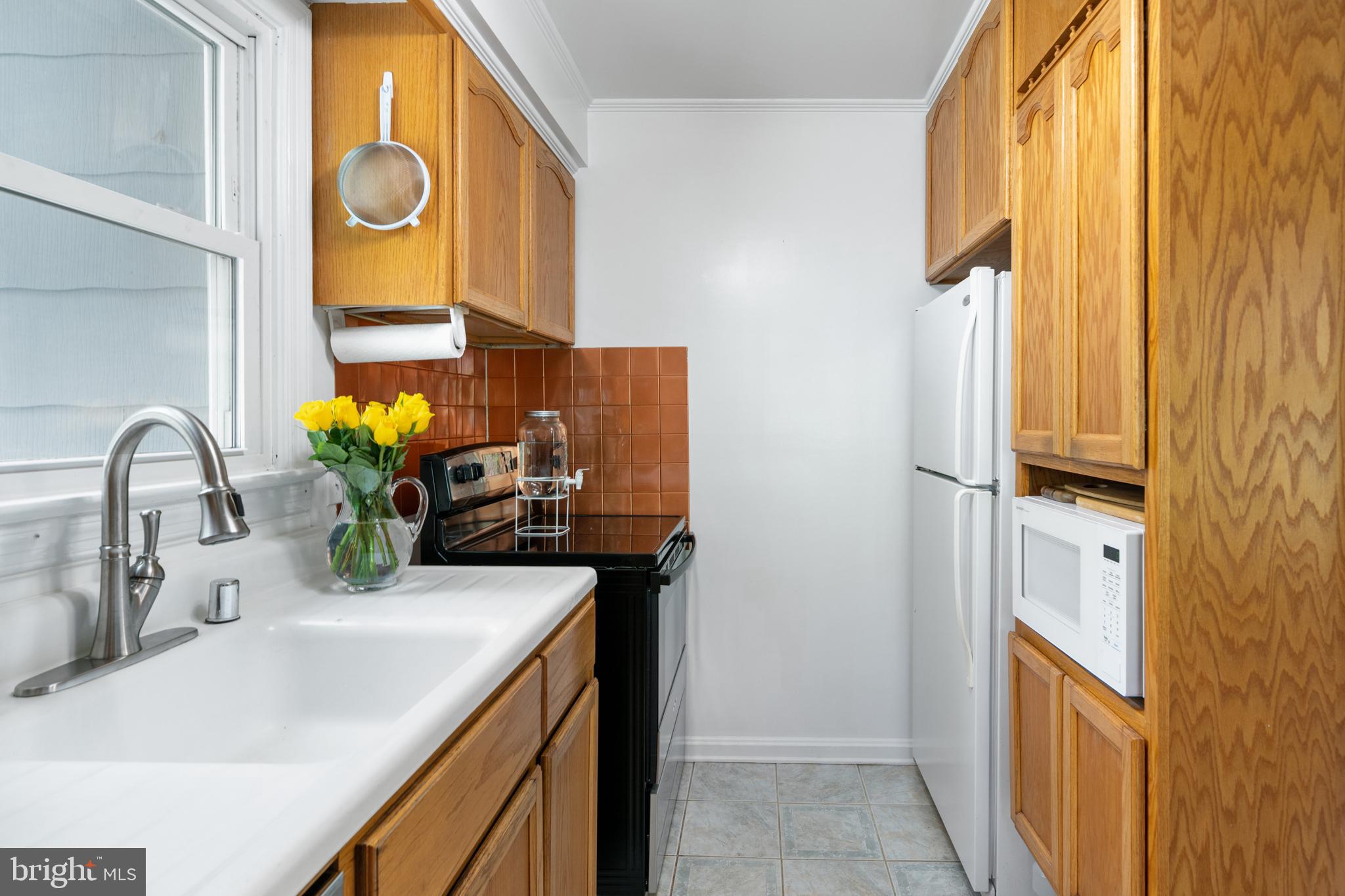 6304 Woodley Road Clinton, MD 20735 - Photo 7 of 32