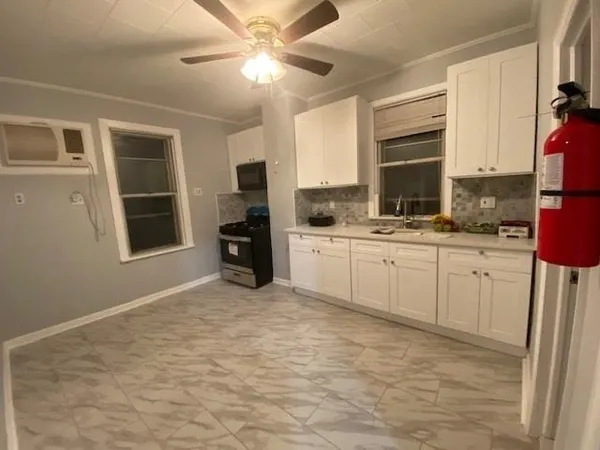 $1,850 | 72 West 13th Street, Bayonne, NJ 07002
