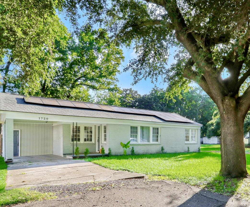 1720 Pinecrest Road Charleston, SC 29407 - Photo 3 of 24 -11A3170