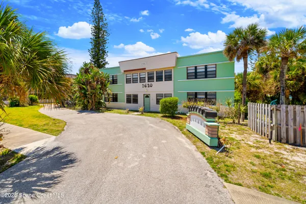 $1,800 | 1630 South Atlantic Avenue, Unit 4, Cocoa Beach, FL 32931