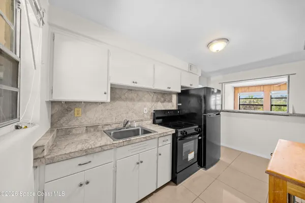 $1,800 | 1630 South Atlantic Avenue, Unit 4, Cocoa Beach, FL 32931
