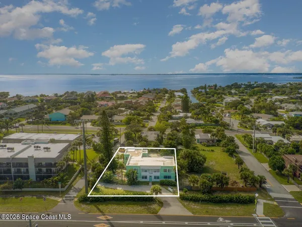 $1,800 | 1630 South Atlantic Avenue, Unit 4, Cocoa Beach, FL 32931