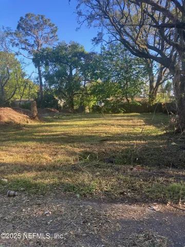 a view of an outdoor space and a yard