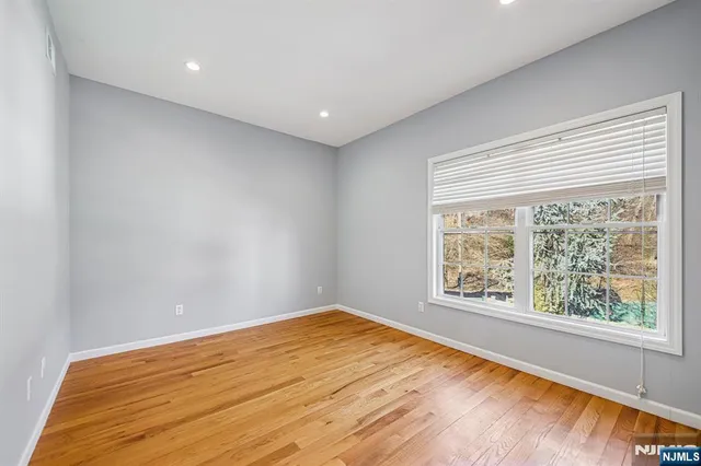 $925,000 | 80 West 18th Street, Weehawken, NJ 07086