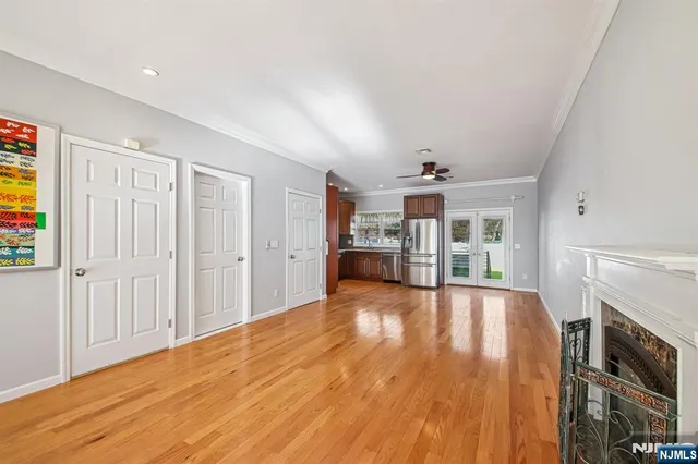 $925,000 | 80 West 18th Street, Weehawken, NJ 07086