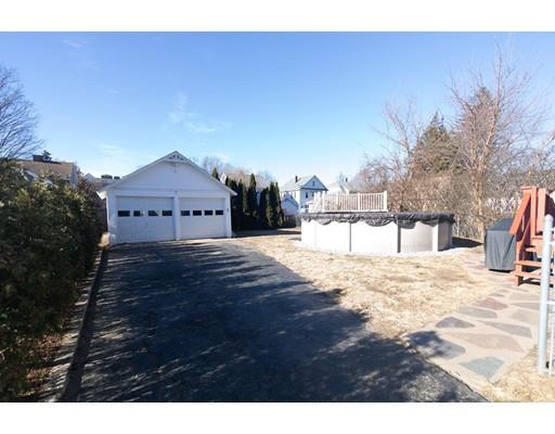 54 Gillette Avenue Springfield, MA 01118 - Photo 3 of 20 Gallery Image 3