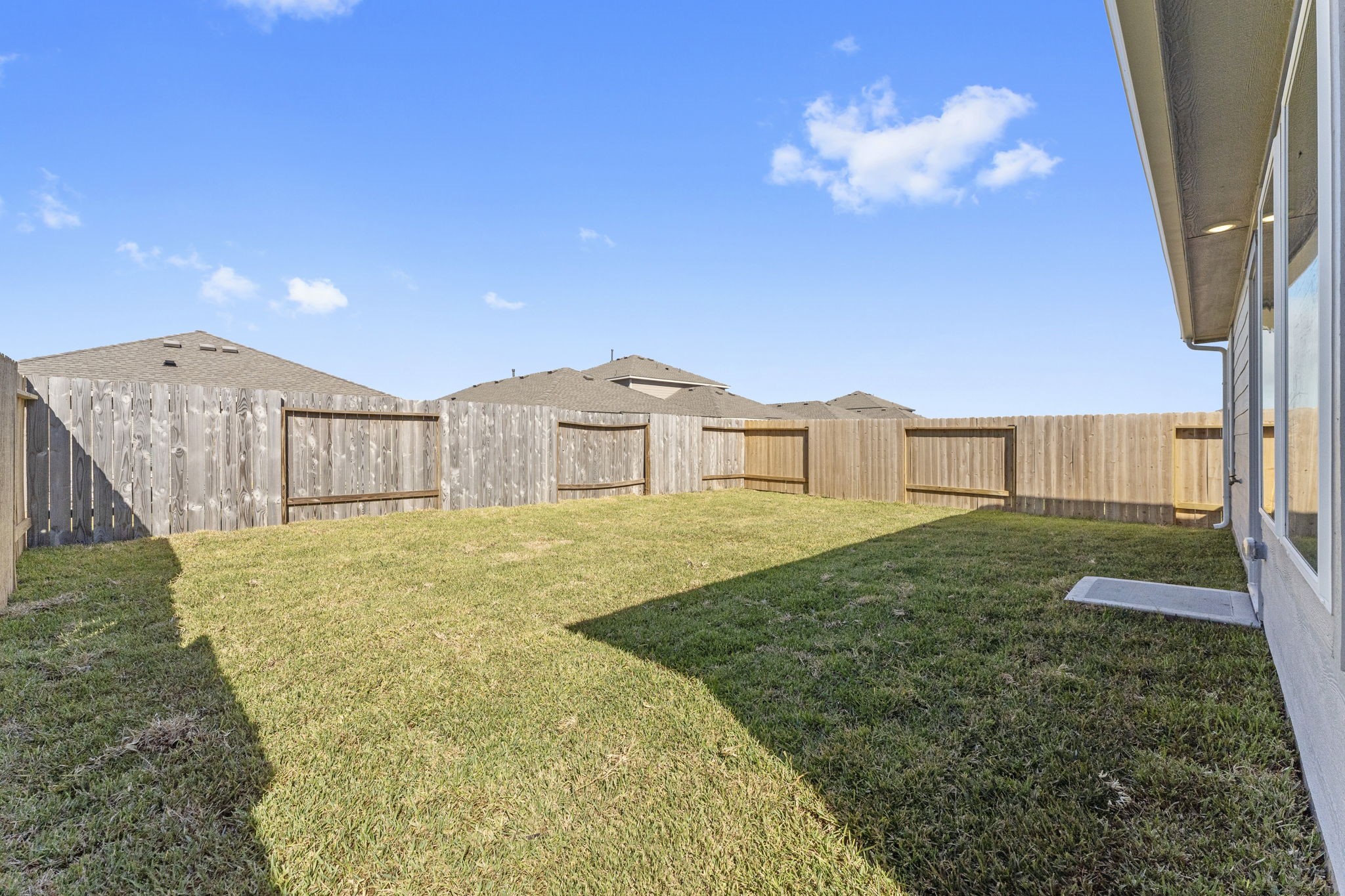 25392 Carnation Court Montgomery, TX 77316 - Photo 30 of 31 a front view of a house with garden