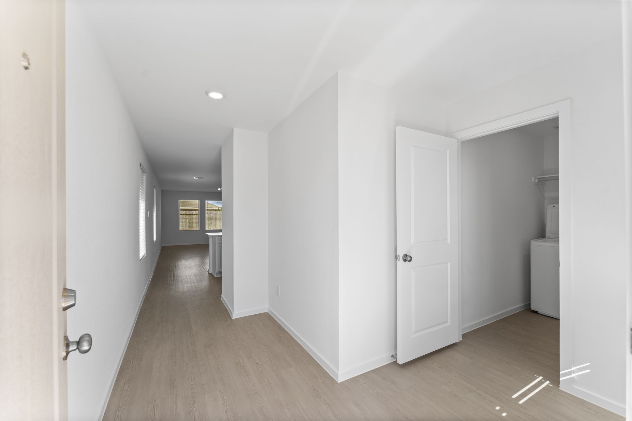 25392 Carnation Court Montgomery, TX 77316 - Photo 5 of 31 a view of a hallway with a room