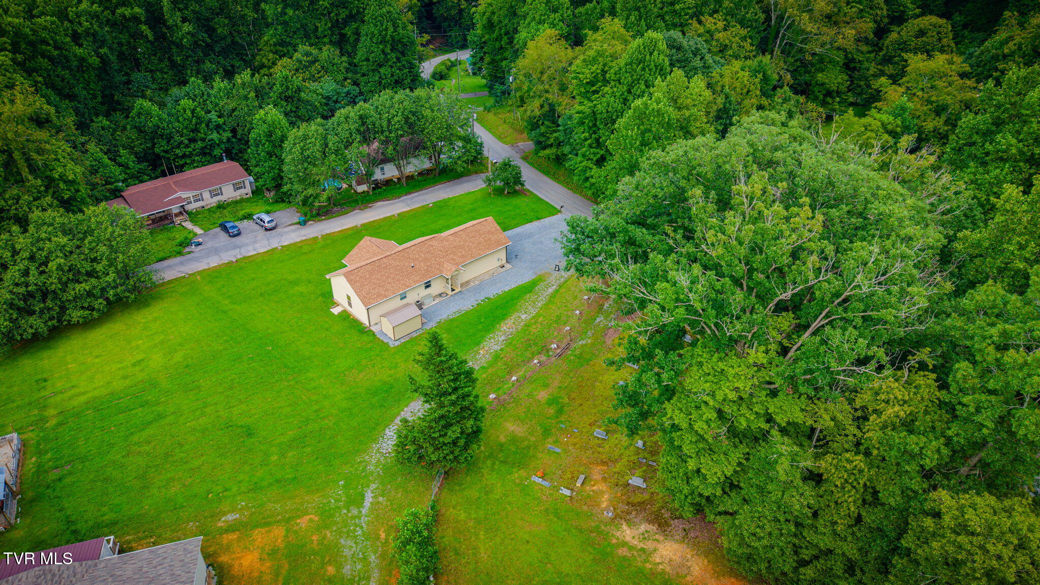 1103 Marbleton Road Unicoi, TN 37692 - Photo 30 of 36 102