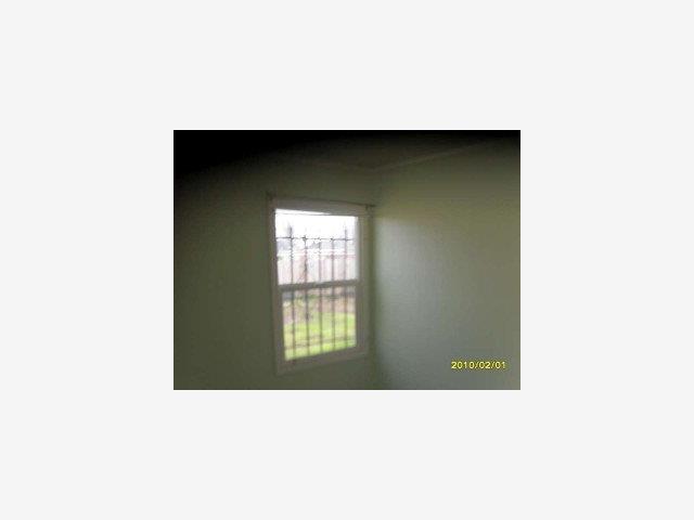 9866 Koford Road Oakland, CA 94603 - Photo 5 of 7 Gallery Image 5