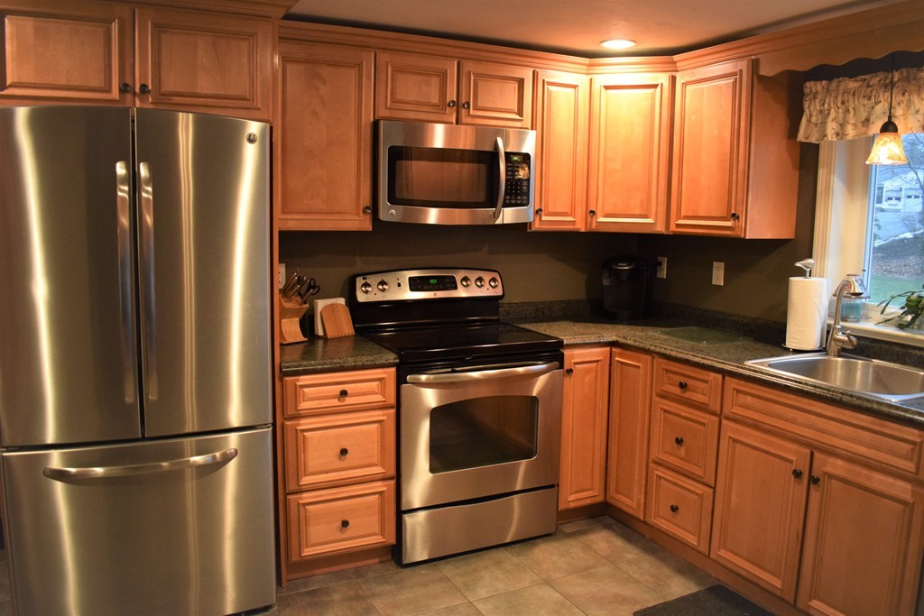 26 Lackey Dam Road Sutton, MA 01590 - Photo 5 of 30