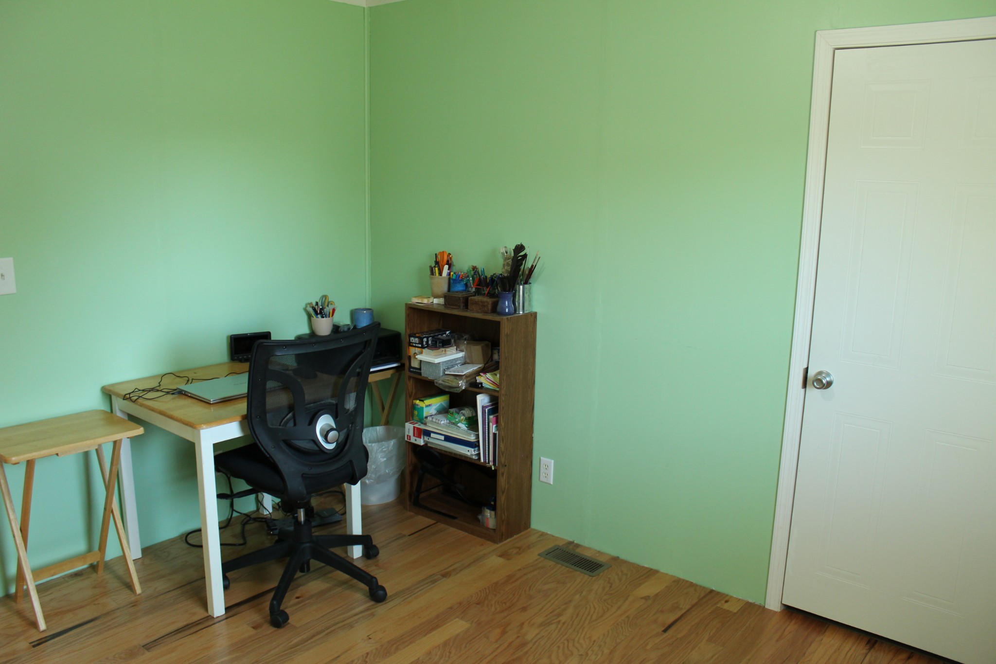 2808 Greer Road Goodlettsville, TN 37072 - Photo 27 of 37 a view of a workspace with furniture and a wooden floor