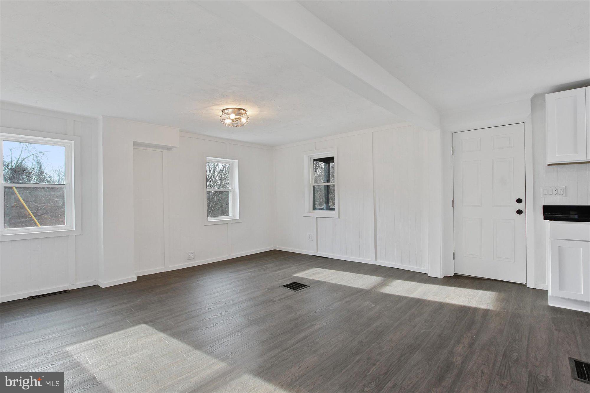696 Gablers Road Gardners, PA 17324 - Photo 5 of 28 Gallery Image 5