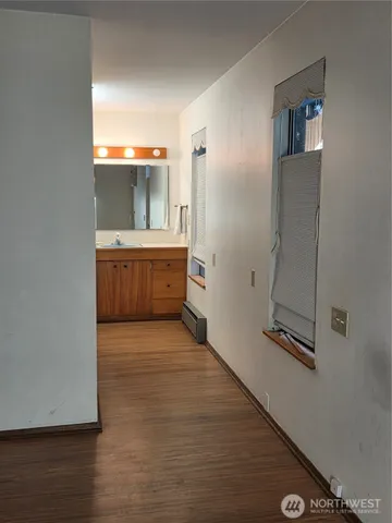 $540,000 | 31 East Village View Drive, Allyn, WA 98524