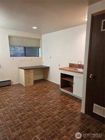 $540,000 | 31 East Village View Drive, Allyn, WA 98524