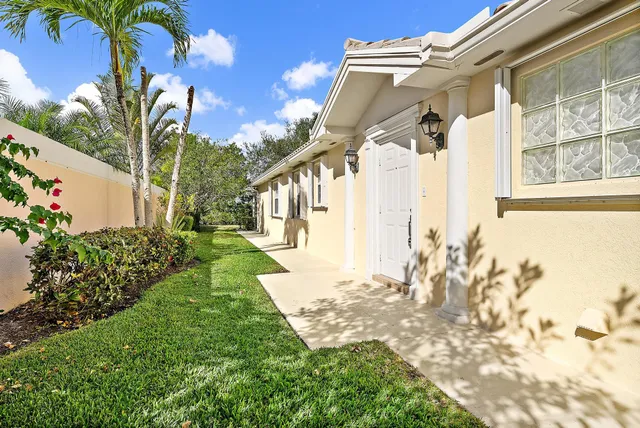 $420,000 | 3546 Southeast Glacier Terrace, Hobe Sound, FL 33455