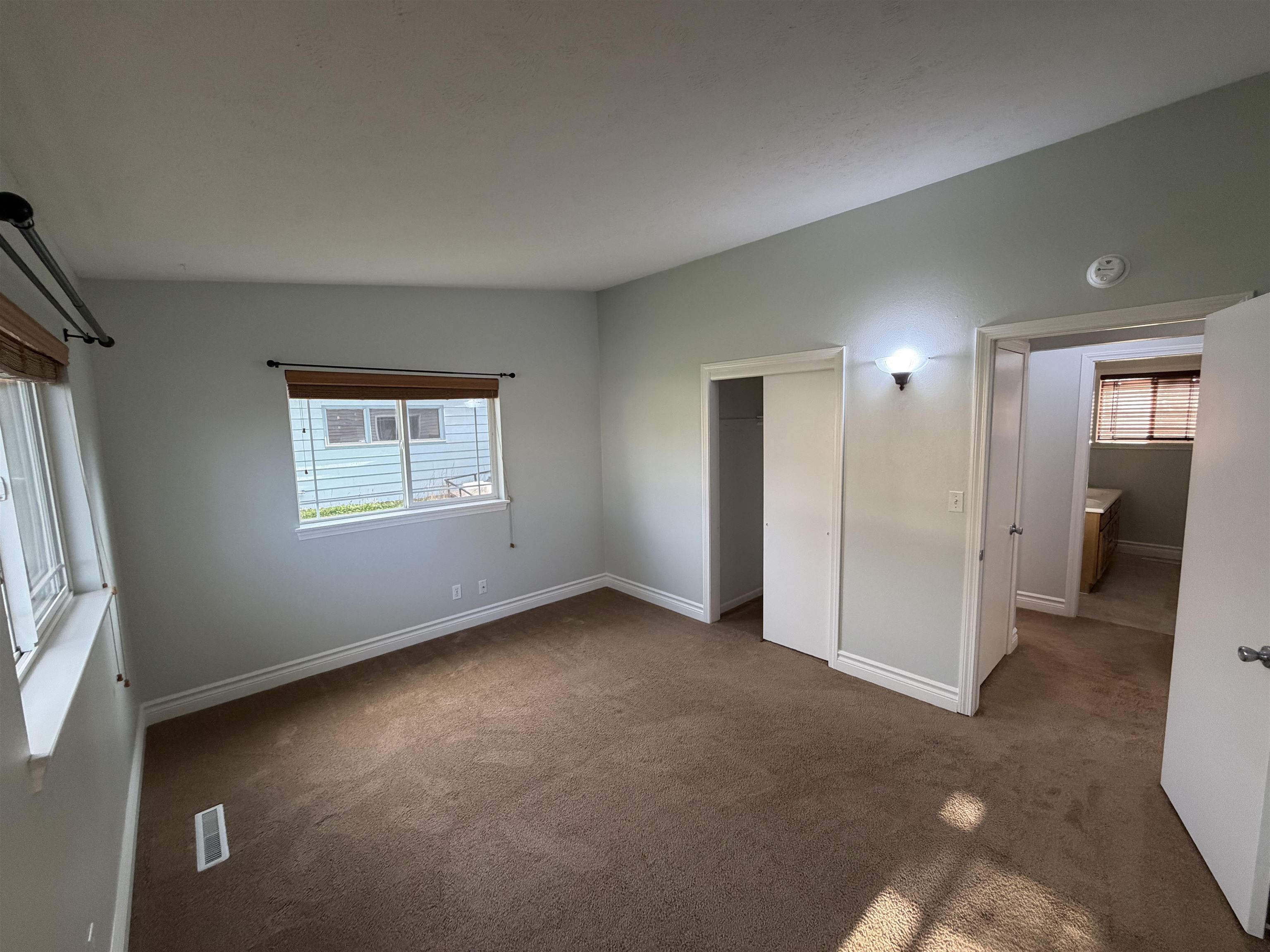 1604 South Woodlawn Road Spokane Valley, WA 99216 - Photo 12 of 32