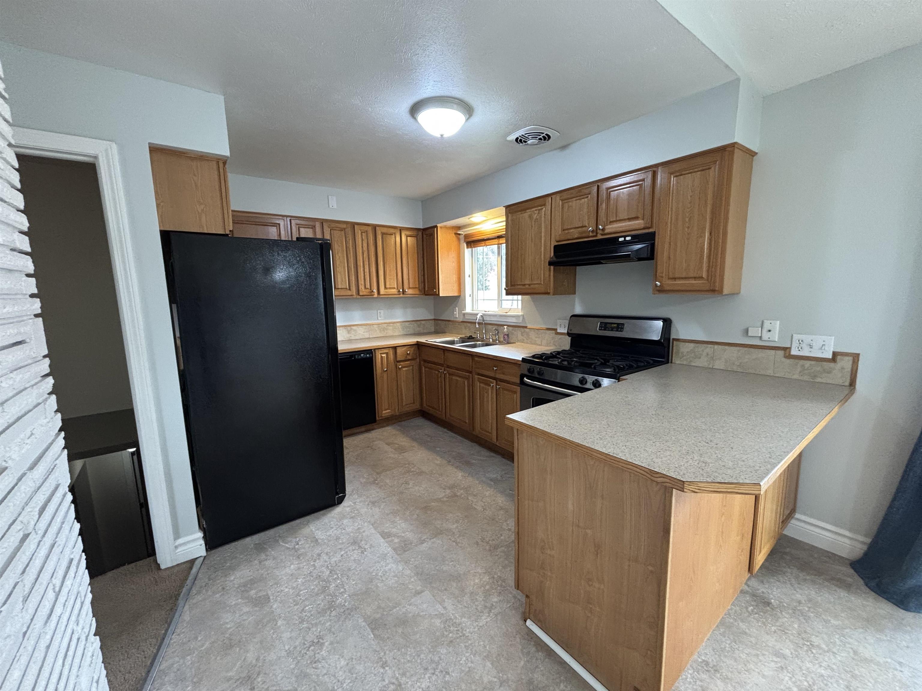 1604 South Woodlawn Road Spokane Valley, WA 99216 - Photo 6 of 32