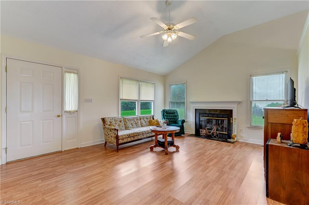 246 Periwinkle Road Eden, NC 27288 - Photo 6 of 24 Gallery Image 6
