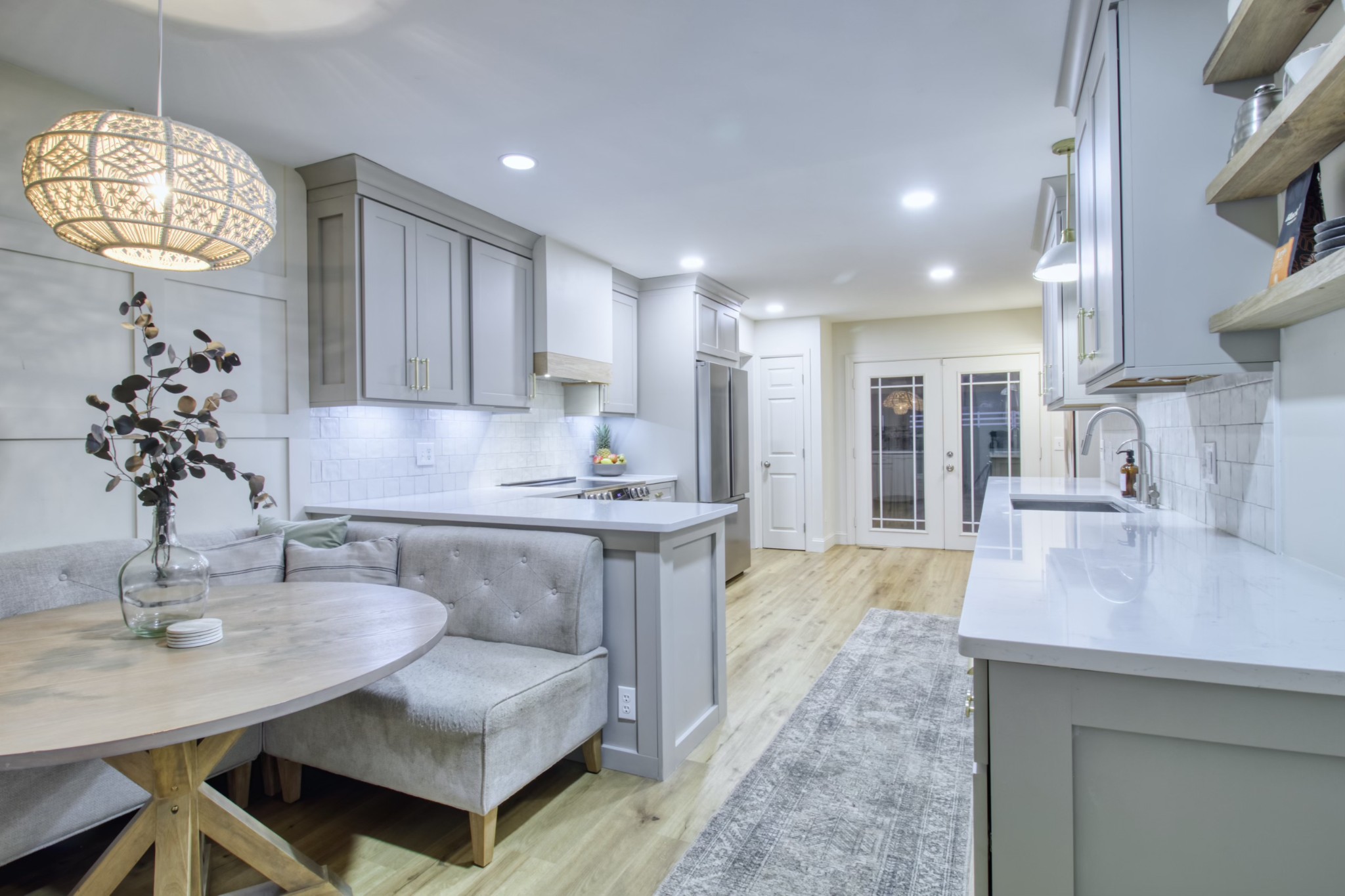 1349 Bates Road Lebanon, TN 37087 - Photo 9 of 29 a kitchen with counter and chair in it