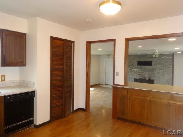 1811 Hack Road Milan, MI 48160 - Photo 7 of 23 31214077-6.JPG