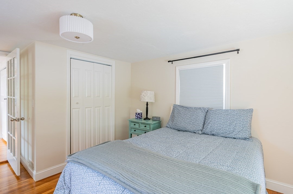 10 Richards Road Weymouth, MA 02189 - Photo 25 of 40