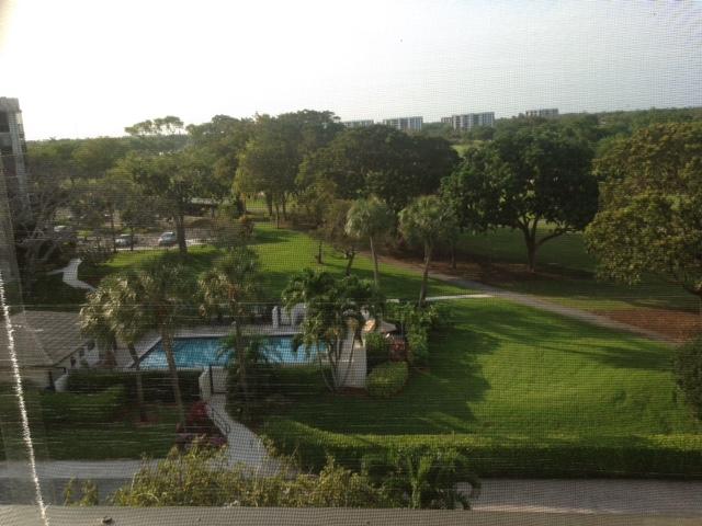 1964 Bridgewood Drive, Unit 1964 Boca Raton, FL 33434 - Photo 5 of 10 IMG_1017