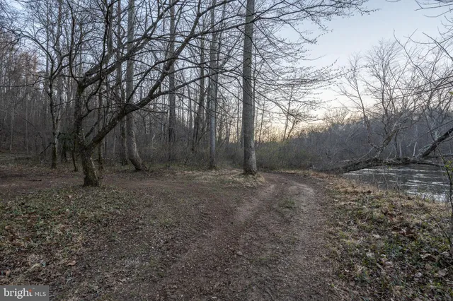 $259,000 | 4 Dillard Road, Fredericksburg, VA 22407