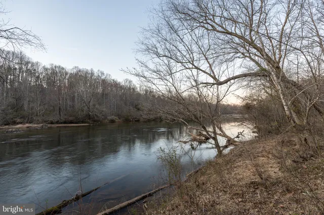 $259,000 | 4 Dillard Road, Fredericksburg, VA 22407