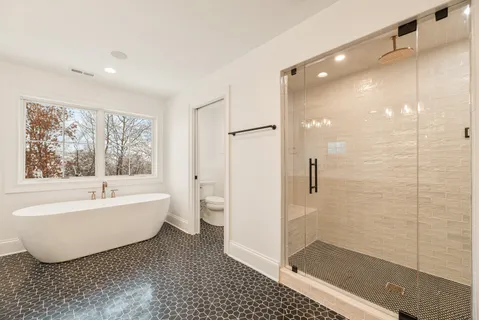 $3,750,000 | 1959 Windridge Drive, Lake Forest, IL 60045