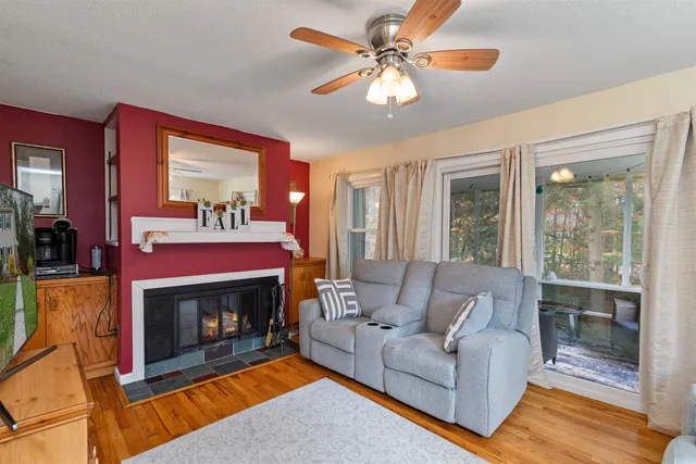 $320,000 | 2 Greenfield Extension, Unit G8, Essex, VT 05452