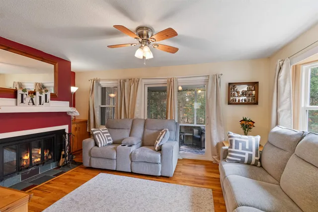 $320,000 | 2 Greenfield Extension, Unit G8, Essex, VT 05452