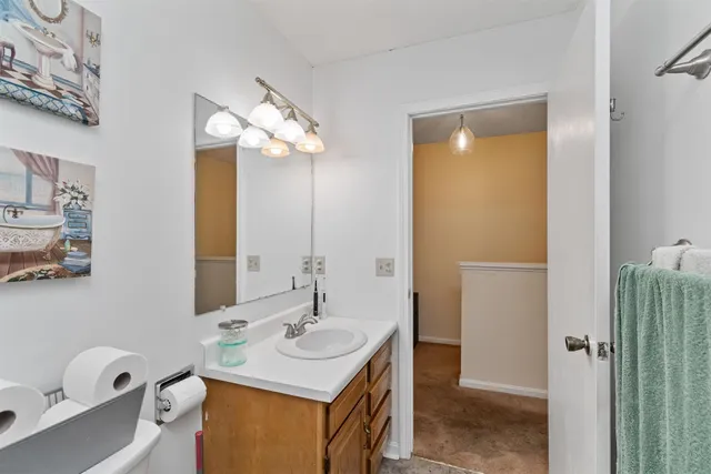 $320,000 | 2 Greenfield Extension, Unit G8, Essex, VT 05452