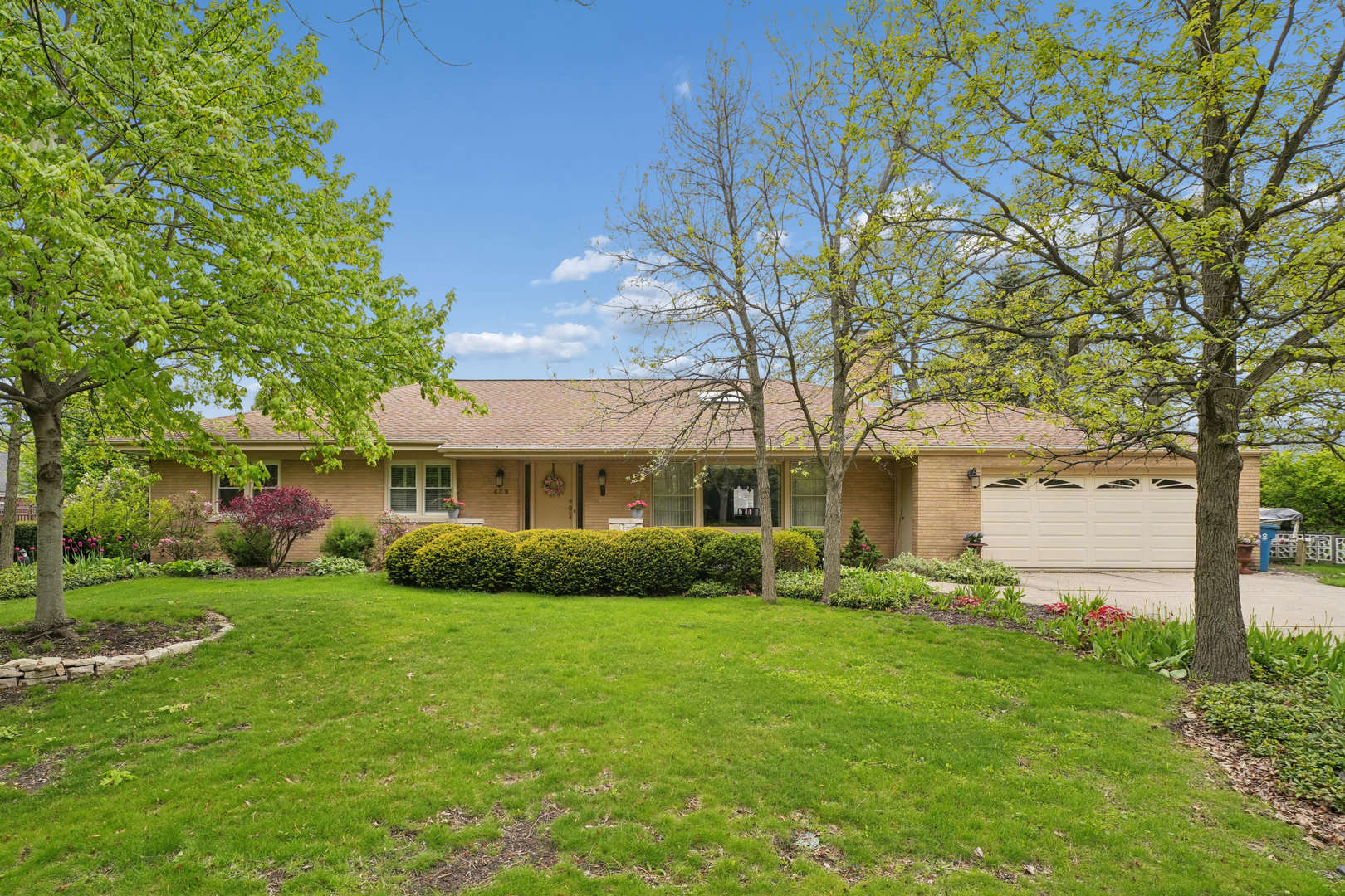 459 Ridge Avenue Elmhurst, IL 60126 - Photo 1 of 34