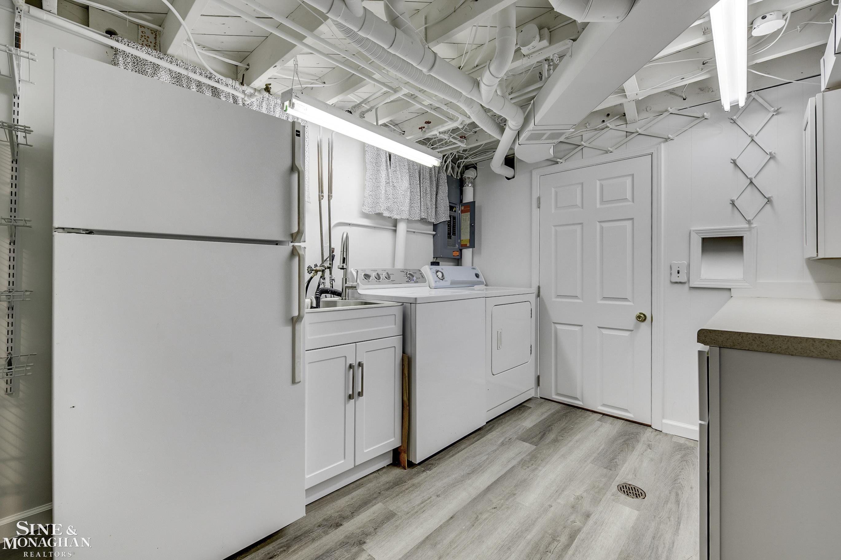 308 Merriweather Road Grosse Pointe, MI 48236 - Photo 25 of 36 50117301-24.JPG