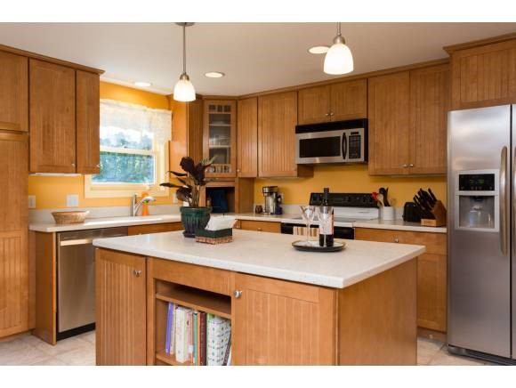 17 Cross Road Exeter, NH 03833 - Photo 1 of 1