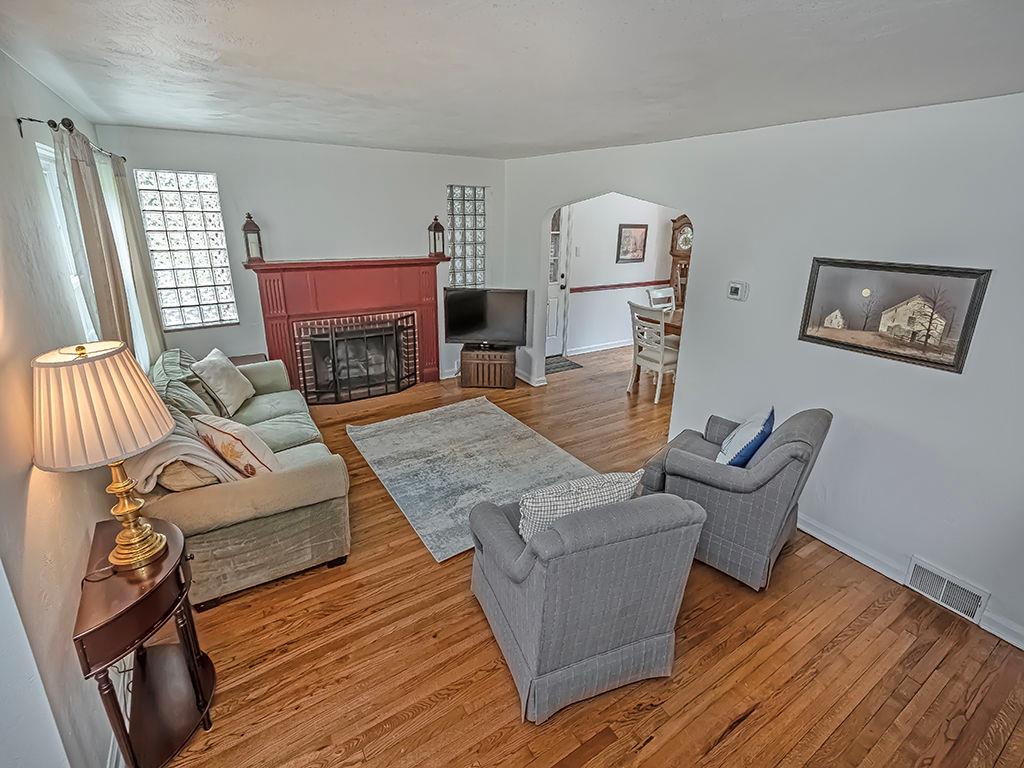 212 Hays Road Pittsburgh, PA 15241 - Photo 2 of 23